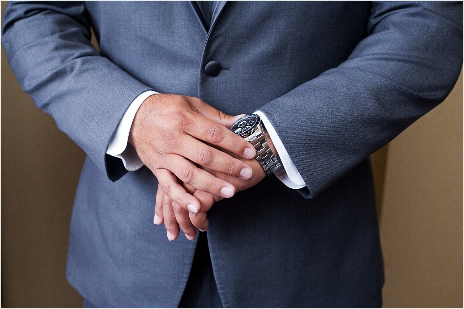 How to Pose Grooms and Groomsmen Effectively