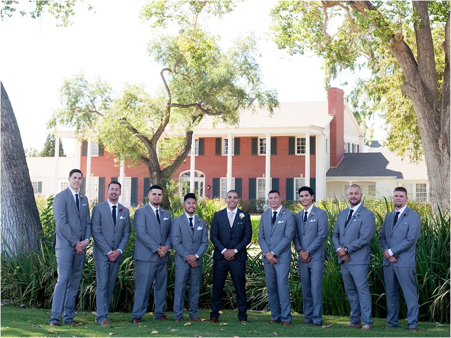 How to Pose Grooms and Groomsmen Effectively