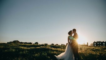 21 Tips for Breathtaking Wedding Photography